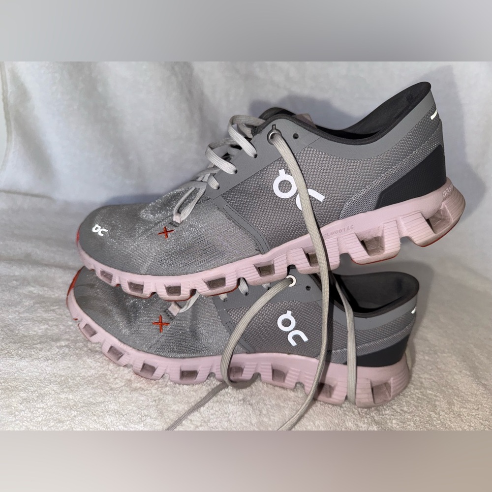 On Cloud X3 Women’s shoes Running or walking. - Picture 8 of 10